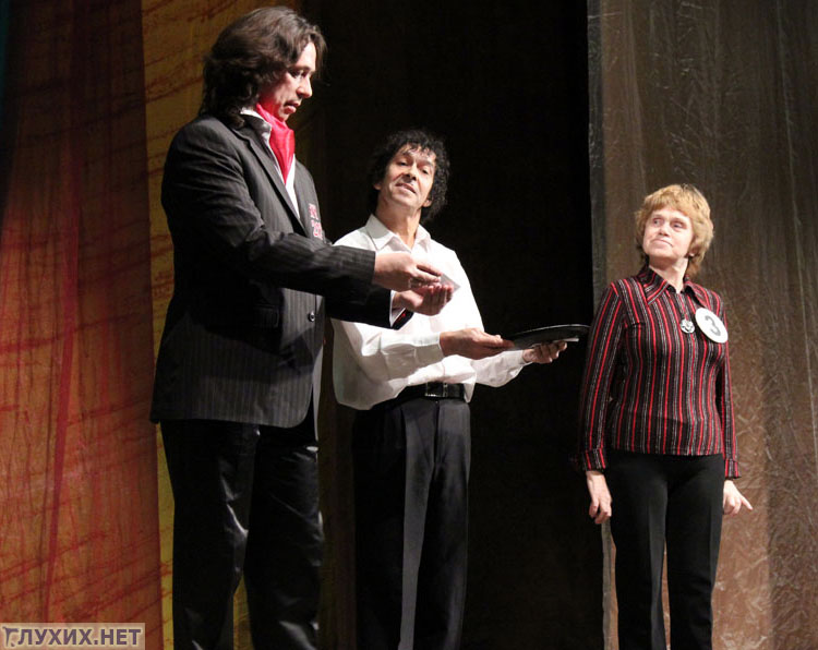 «Супертёща-2011» в театре Мимики и Жеста. Фото «Глухих.нет»