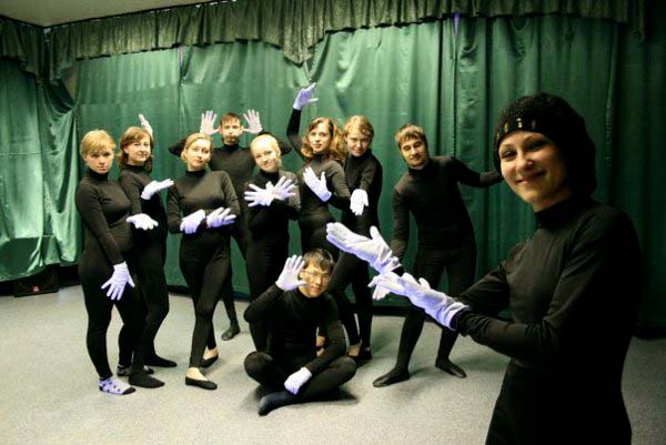 Слабослышащие и глухие актёры побеждают на всероссийских фестивалях Слабослышащие и глухие актёры побеждают на всероссийских фестивалях