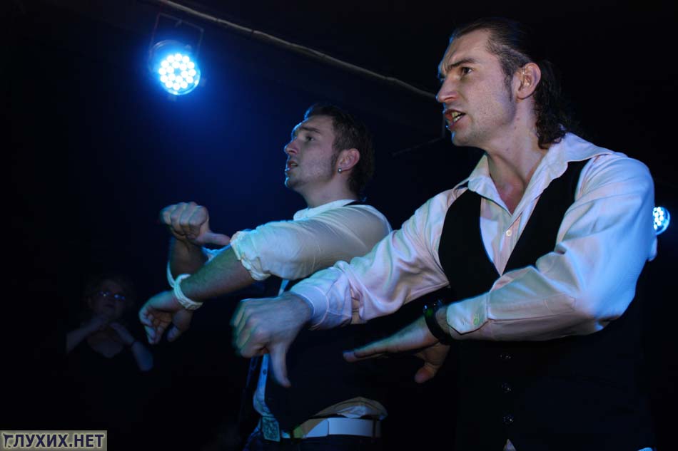 Братья Ивановы исполнили песню «Граница» группы «Отпетые мошенники» и Леонида Агутина.