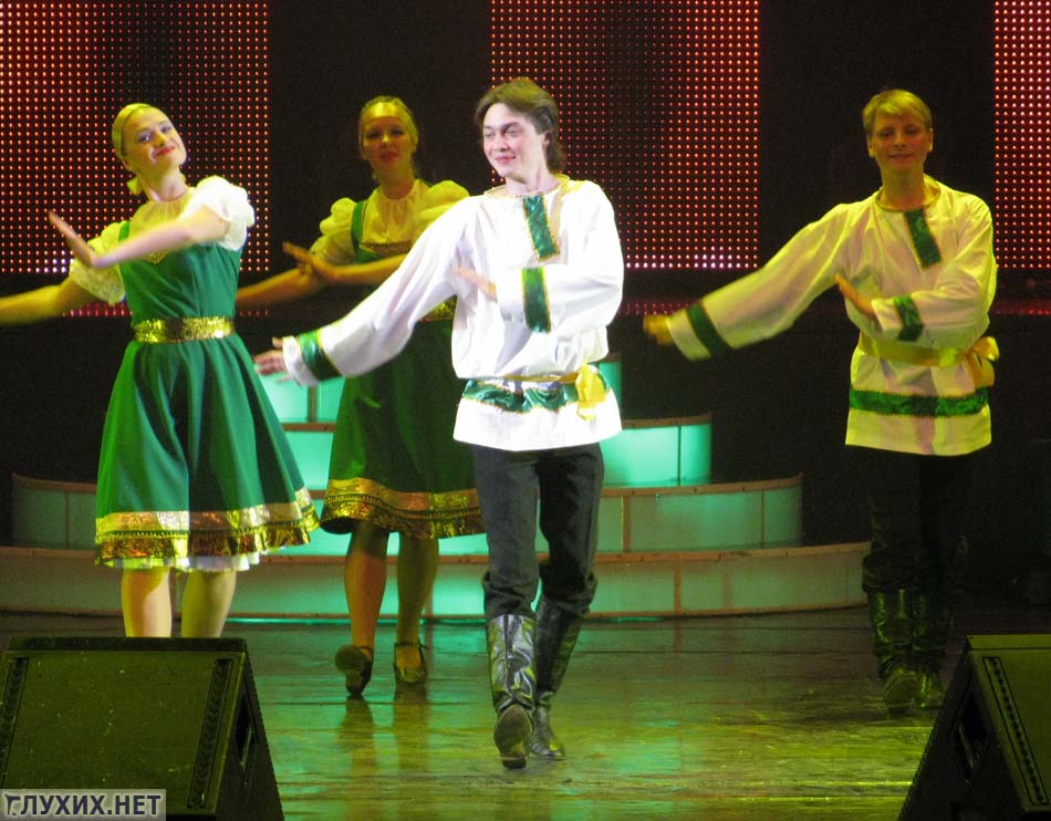 Русский танец от петербургской «Пальмиры».