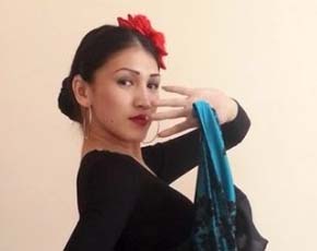 21-летняя Залина мечтает принять участие в международном конкурсе красоты среди глухих и слабослышащих