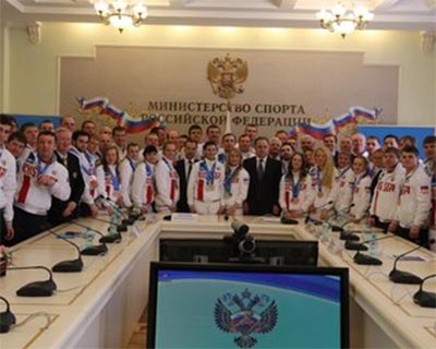 Мутко наградил героев Сурдлимпийских игр 2015 Мутко наградил героев Сурдлимпийских игр 2015