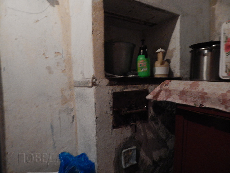 Глухая женщина из Ставрополя живёт в гараже