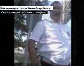 Гаишники давят людей танками