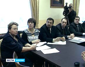 Власть прислушалась к слабослышащим? Власть прислушалась к слабослышащим?