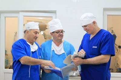 Башкирские врачи стажируются на проведение кохлеарной имплантации Башкирские врачи стажируются на проведение кохлеарной имплантации