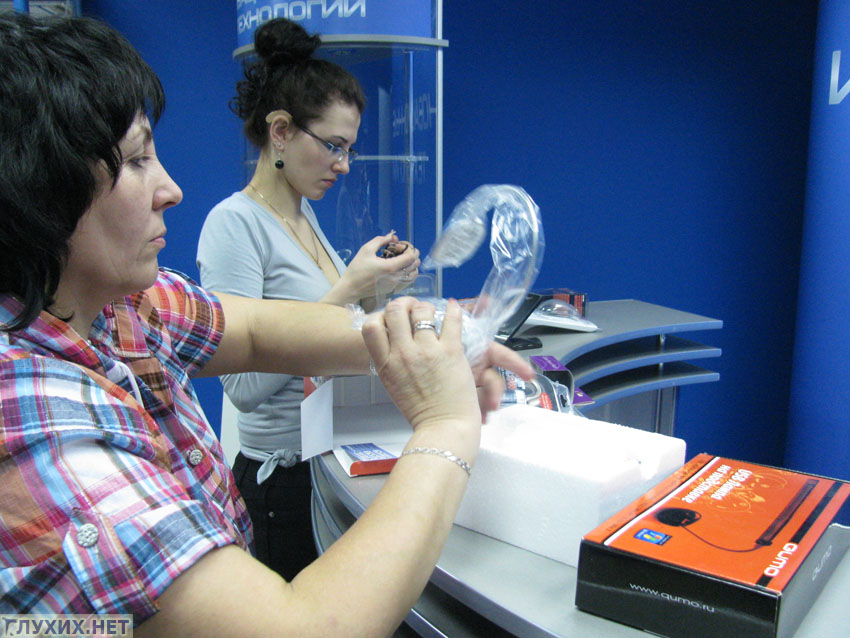 В магазине "АйТех" работают продавцы, знающие жестовый язык В магазине "АйТех" работают продавцы, знающие жестовый язык