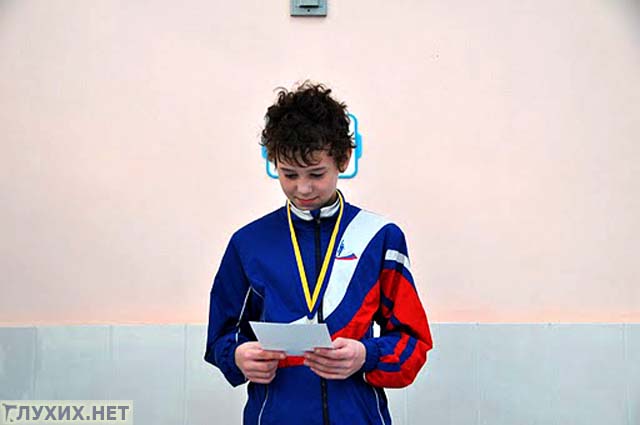 Юный пловец. Фото «Глухих.нет»