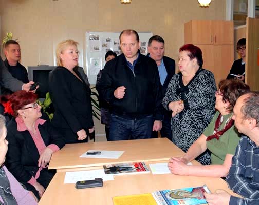 Губернатор Тольятти посетил Дом культуры глухих Губернатор Тольятти посетил Дом культуры глухих