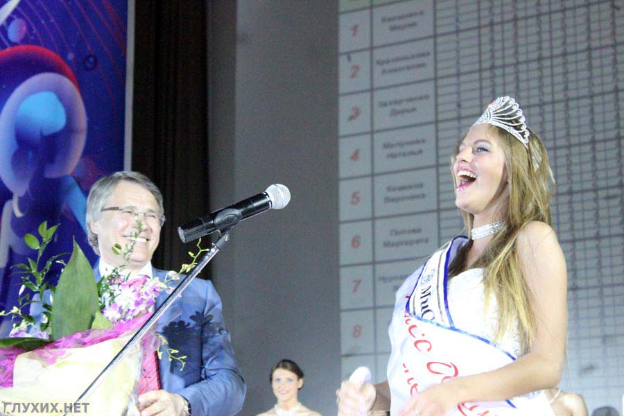 Неслышащая Ульяна Горшкова стала вице-мисс Очарование 2011