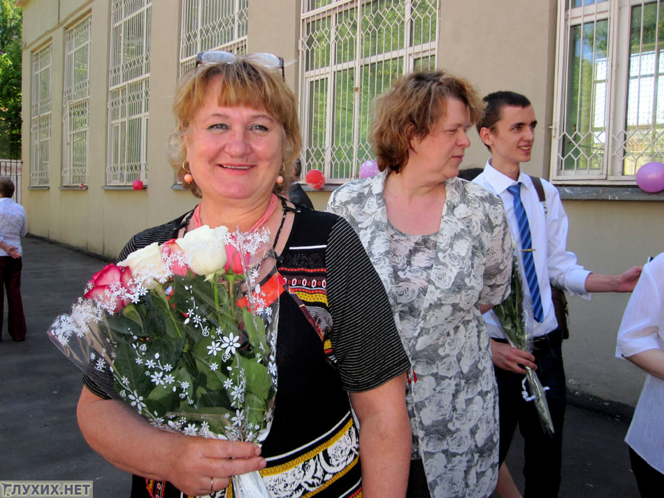 Последний звонок – 2011 в «Центре на Павелецкой» №1406. Фото «Глухих.нет» Последний звонок – 2011 в «Центре на Павелецкой» №1406. Фото «Глухих.нет»