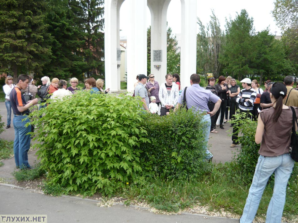 В Омске состоялся пикет в защиту прав детей-инвалидов по слуху В Омске состоялся пикет в защиту прав детей-инвалидов по слуху