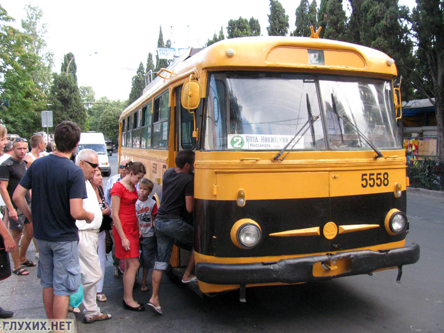 Старые троллейбусы уходят в прошлое. Фото "Глухих.нет"