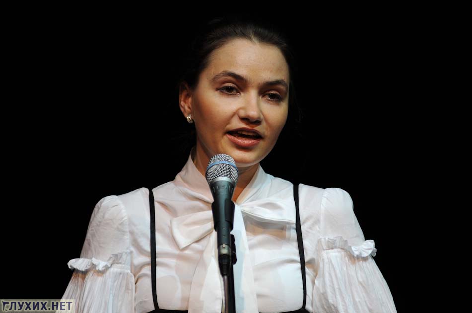 На концерте также выступали выпускники различных факультетов (в том числе слабовидящие и инвалиды-колясочники). На концерте также выступали выпускники различных факультетов (в том числе слабовидящие и инвалиды-колясочники).