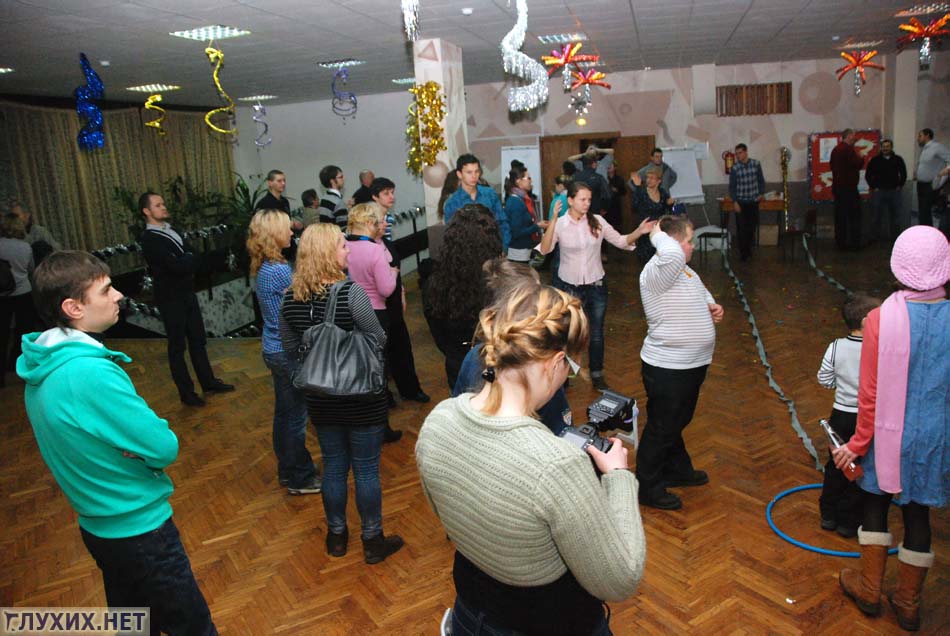 Народу пришло в ТМЖ заметно меньше, чем в прошлые новогодья. Но те, кто не пришёл, потом пожалеют… Народу пришло в ТМЖ заметно меньше, чем в прошлые новогодья. Но те, кто не пришёл, потом пожалеют…