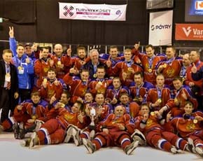 Весной 2013 года сборная России по хоккею среди глухих стала чемпионом мира Весной 2013 года сборная России по хоккею среди глухих стала чемпионом мира