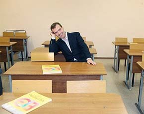 Дмитрий Медведев посетил владимирскую школу для глухих и слабослышащих детей Дмитрий Медведев посетил владимирскую школу для глухих и слабослышащих детей