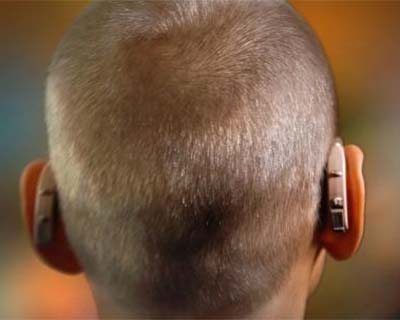 Ко Дню знаний слабослышащие дети получили новые слуховые аппараты