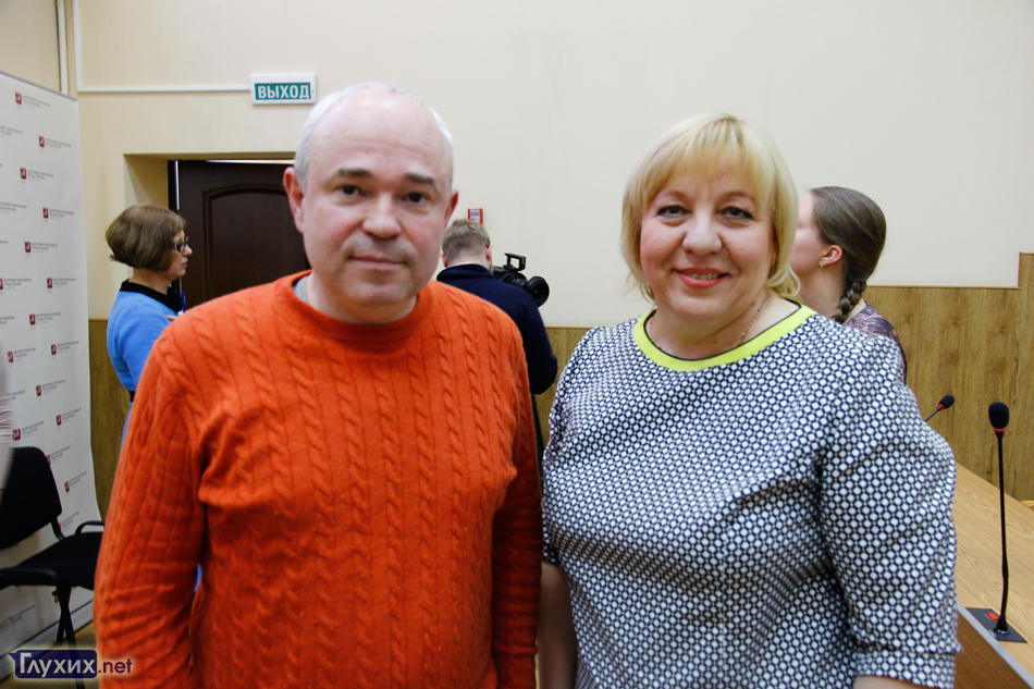 Главный редактор журнала "ВЕС" В.А. Паленный и директор колледжа малого бизнеса №4 Т.П. Антонова. Главный редактор журнала "ВЕС" В.А. Паленный и директор колледжа малого бизнеса №4 Т.П. Антонова.