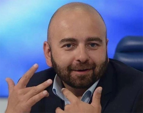 Максим Ларионов Максим Ларионов