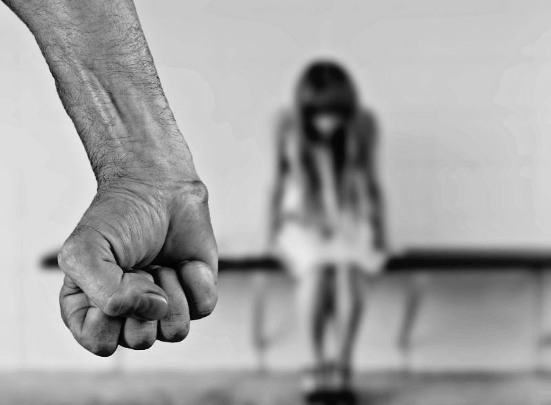 В Краснодаре судят мужчину за убийство глухой девушки