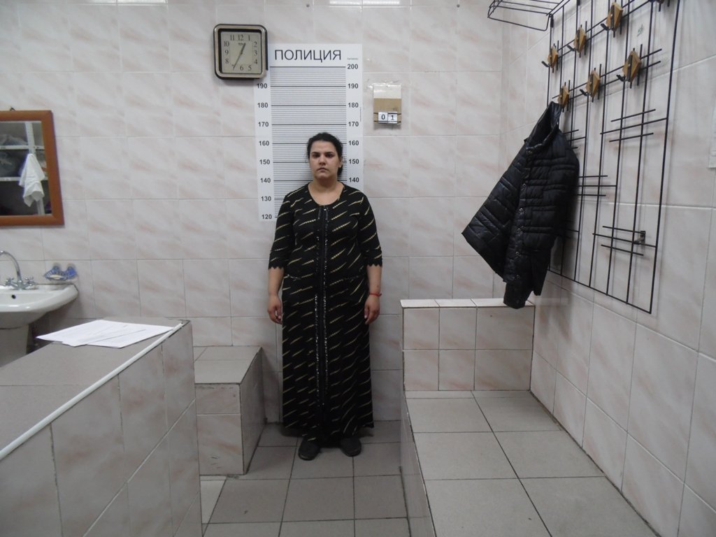 Лжецелительница выманивала у глухих золото, шубы и деньги