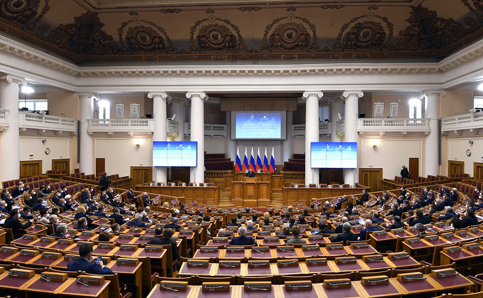 Выступление Владимира Путина на встрече с Советом законодателей при Федеральном Собрании (С СУБТИТРАМИ)